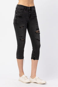 Judy Blue Capri Skinny- Black